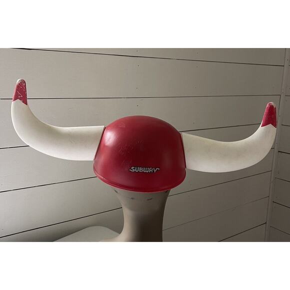 Chicago Bulls NBA Subway Promo Viking Hat Cap Plastic Helmet Horns 1997 Vintage - Picture 2 of 7